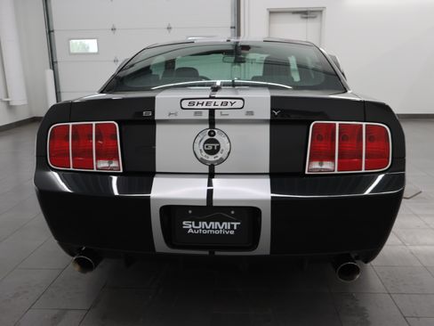 Used 2007 Ford Mustang GT RWD image 28