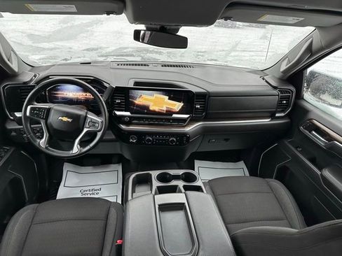 Used 2024 Chevrolet Silverado 1500 LT image 33