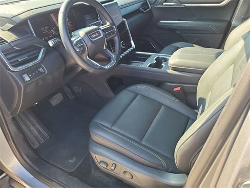 Used 2024 GMC Acadia Elevation w/ Trailering Package image 13