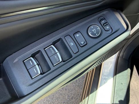 Used 2024 Honda Accord EX image 10