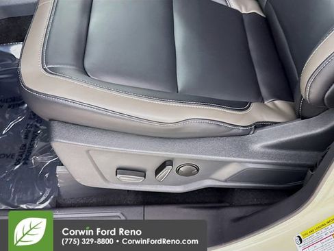 New 2026 Ford Bronco Outer Banks w/ Sasquatch Package AWD/4WD image 21