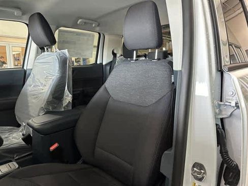 New 2025 Ford Maverick XL w/ Equipment Group 101A image 17