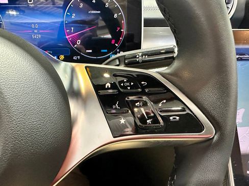 Certified 2025 Mercedes-Benz CLE 300 4MATIC Cabriolet image 19