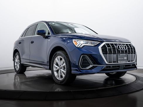 Certified 2025 Audi Q3 2.0T Premium Plus w/ Premium Plus Package image 1