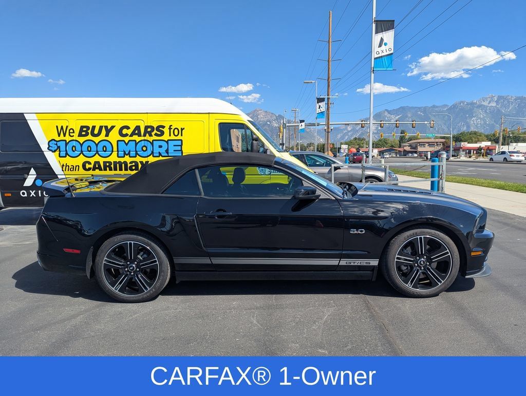 Used 2014 Ford Mustang GT Premium w/ Equipment Group 402A RWD image 2
