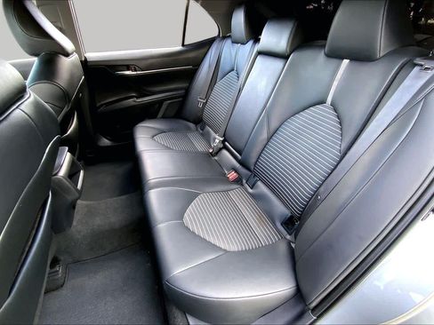 Used 2024 Toyota Camry SE FWD image 20