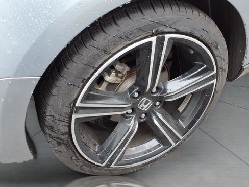 Used 2024 Honda Accord Sport image 6