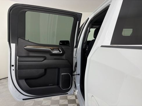 Used 2024 GMC Sierra 1500 Elevation w/ X31 Off-Road Package AWD/4WD image 12