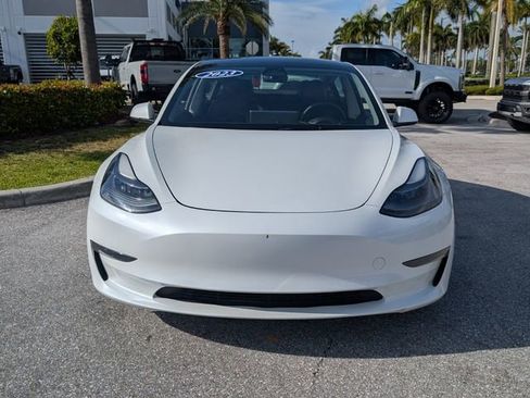 Used 2023 Tesla Model 3 Standard Range RWD image 2