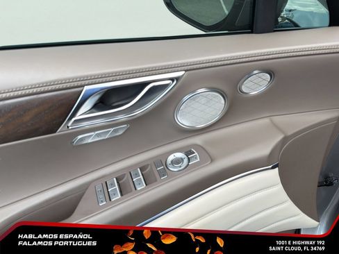 Used 2023 Genesis GV80 2.5T w/ Prestige 20" Package AWD/4WD image 11