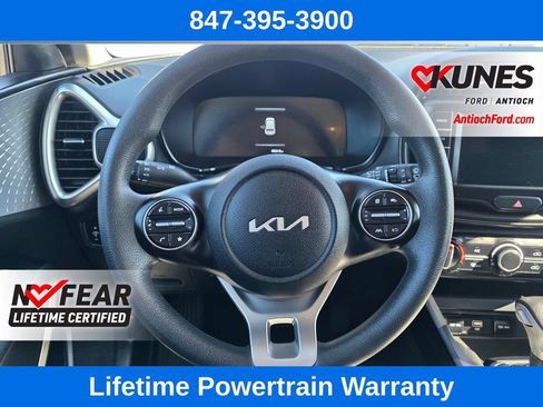 Used 2025 Kia Soul LX w/ LX Technology Package FWD image 33