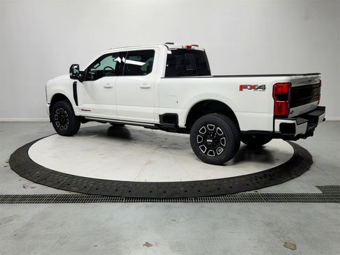 New 2026 Ford F250 Platinum image 5