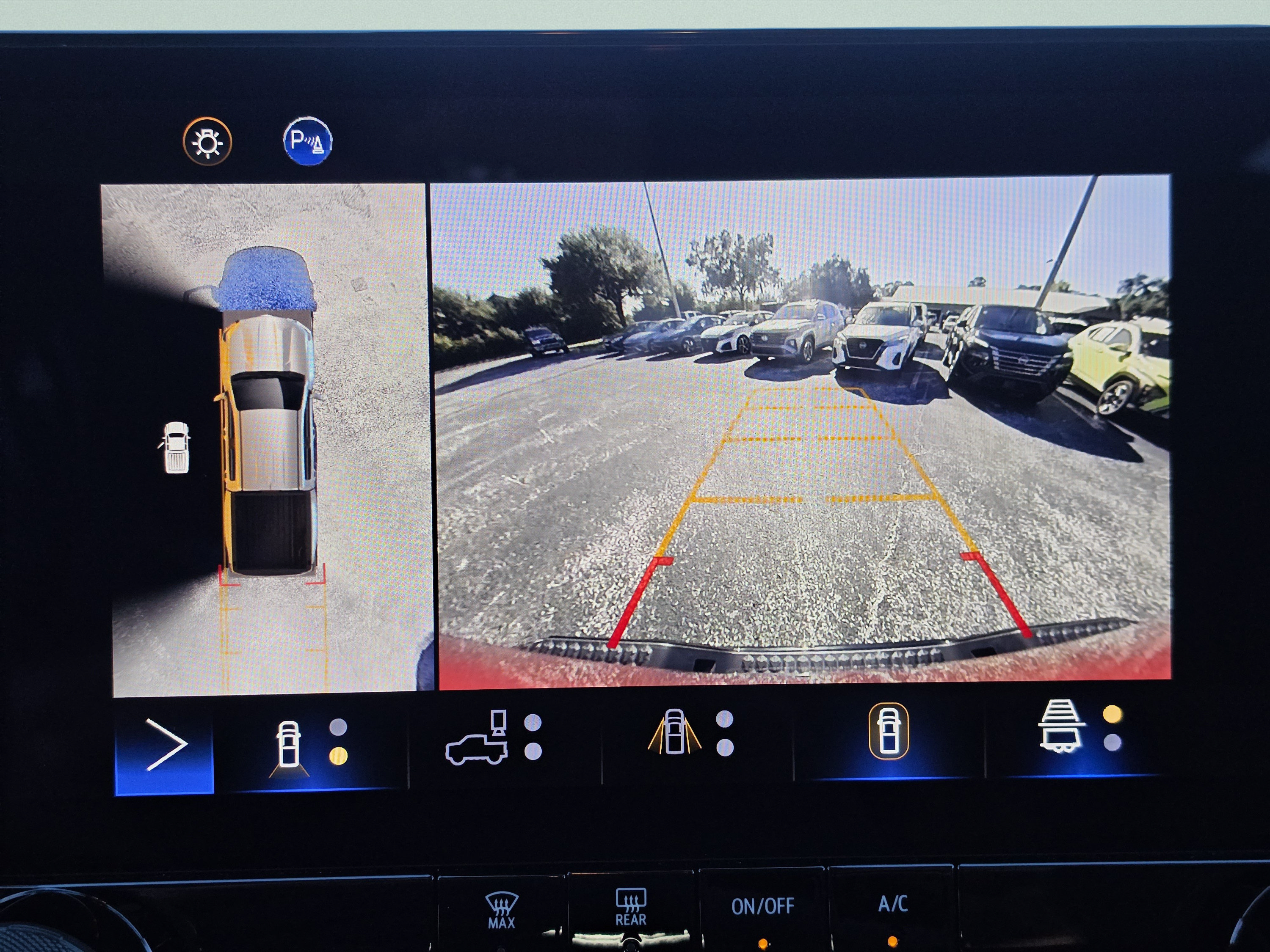 Used 2024 Chevrolet Colorado Trail Boss w/ Technology Package AWD/4WD image 28
