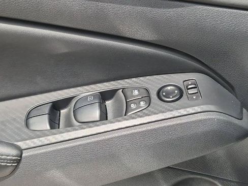Certified 2025 Nissan Altima 2.5 SV FWD image 17