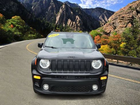 Used 2019 Jeep Renegade Altitude w/ Quick Order Package 22M AWD/4WD image 6