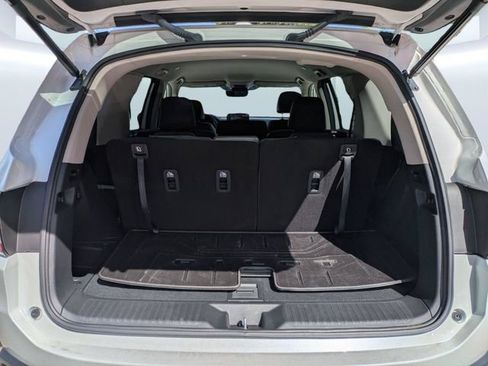 Used 2025 Honda Pilot EX-L image 13