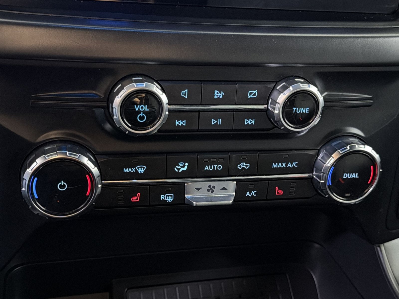 Used 2024 Ford F150 XLT w/ Equipment Group 302A MID AWD/4WD image 21