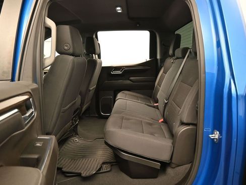 Used 2022 Chevrolet Silverado 1500 LT w/ LPO, Dark Essentials Package RWD image 27