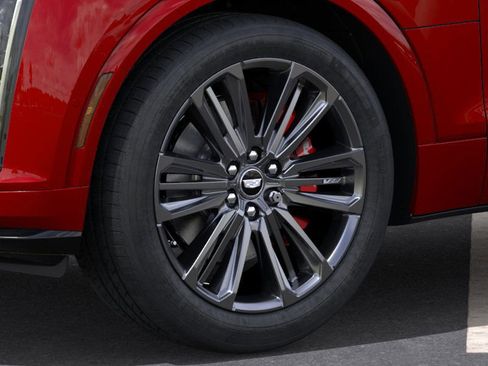 New 2026 Cadillac Lyriq V AWD/4WD image 11