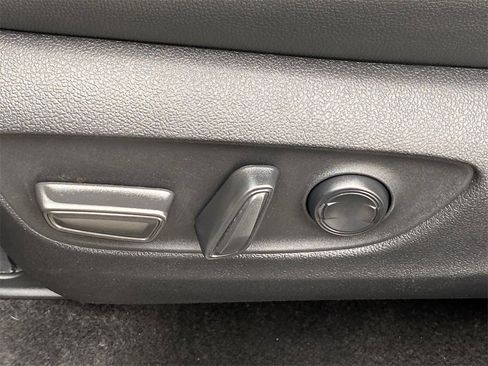 Certified 2025 Toyota Grand Highlander XLE image 23