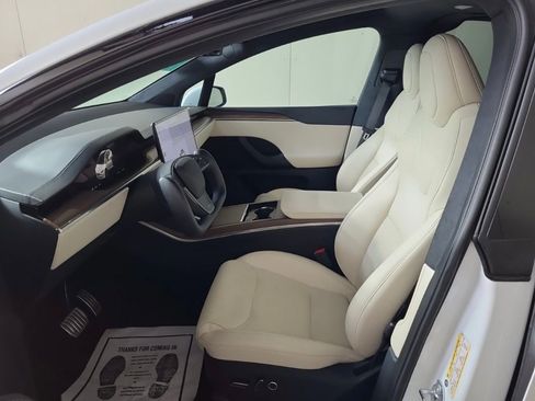 Used 2023 Tesla Model X image 7