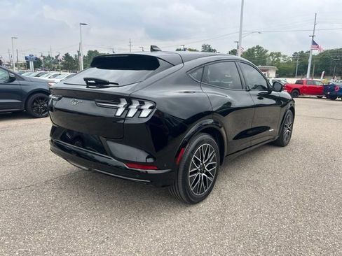 Used 2024 Ford Mustang Mach-E Premium AWD/4WD image 4