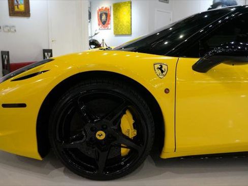 Used 2011 Ferrari 458 Italia Coupe image 10