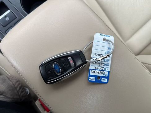 Used 2017 Subaru Outback 2.5i Limited AWD/4WD image 25