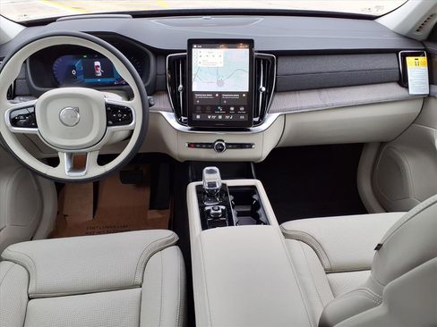 New 2026 Volvo XC90 B6 Ultra w/ Protection Package image 11