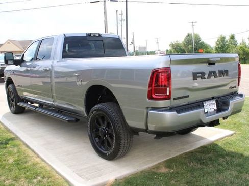 Used 2025 RAM 2500 Laramie AWD/4WD image 36