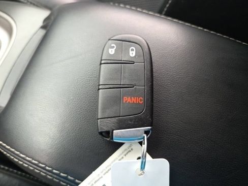 Used 2018 Dodge Journey Crossroad AWD/4WD image 7
