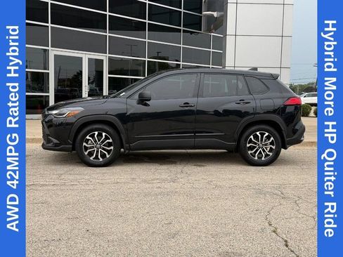 Used 2025 Toyota Corolla Cross AWD Hybrid image 6