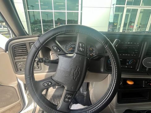 Used 2003 Chevrolet Tahoe Z71 AWD/4WD image 9