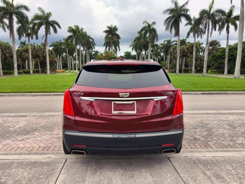 Used 2017 Cadillac XT5 FWD image 6