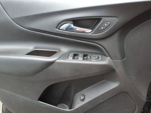 Used 2020 Chevrolet Equinox LT AWD/4WD image 14