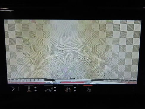 Used 2025 GMC Sierra 2500 AT4 image 25