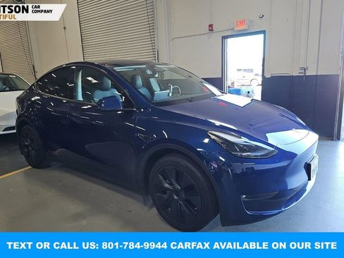 Used 2024 Tesla Model Y Long Range image 12