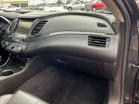 Used 2019 Chevrolet Impala Premier image 16