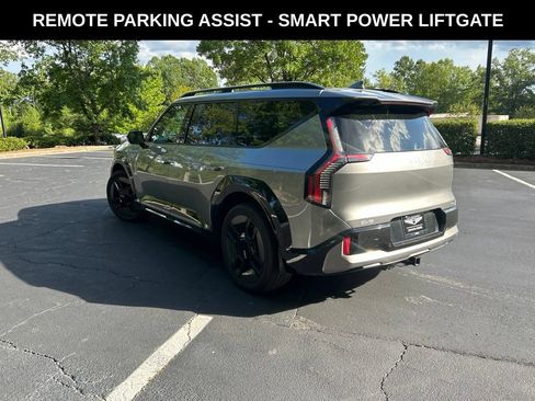 Used 2024 Kia EV9 GT-Line AWD/4WD image 3