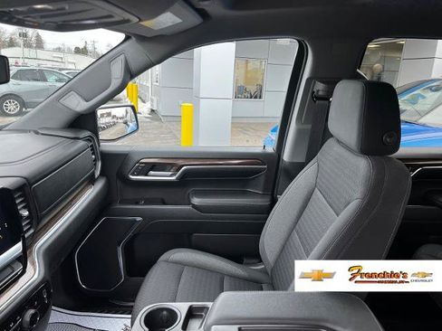Used 2023 Chevrolet Silverado 1500 LT AWD/4WD image 35