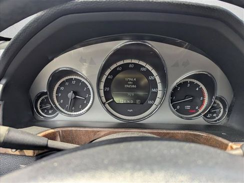 Used 2011 Mercedes-Benz E 350 BlueTEC Sedan image 17