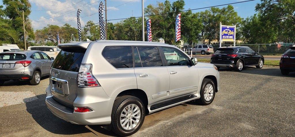 Used 2015 Lexus GX 460 w/ Premium Package AWD/4WD image 11