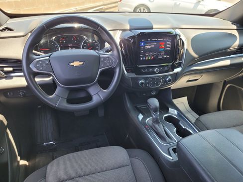 Used 2023 Chevrolet Traverse LT AWD/4WD image 19