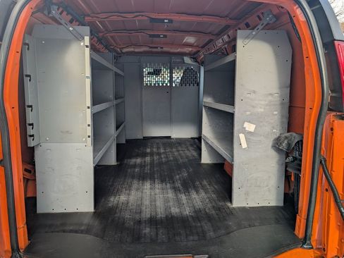 Used 2020 Chevrolet Express 2500 w/ Driver Convenience Package image 32