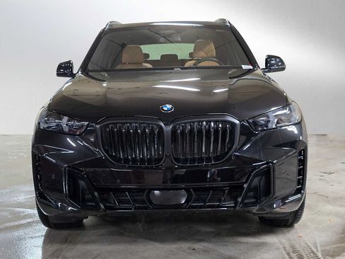 Used 2026 BMW X5 xDrive40i w/ M Sport Package AWD/4WD image 8