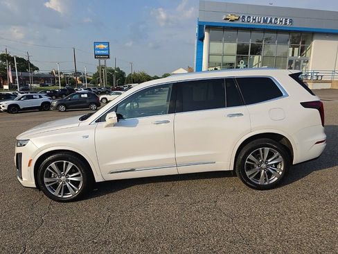 Used 2024 Cadillac XT6 Premium Luxury w/ Technology Package AWD/4WD image 6