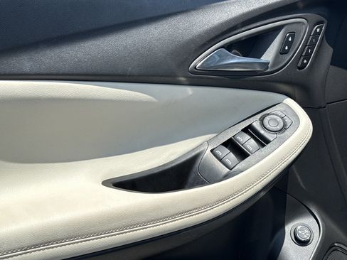 Used 2024 Buick Encore GX Avenir w/ Avenir Convenience Package FWD image 25