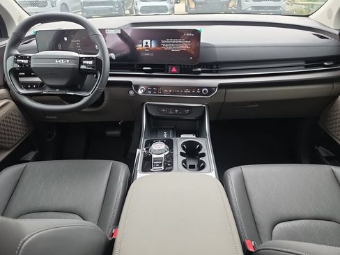New 2027 Kia Carnival SX FWD image 13