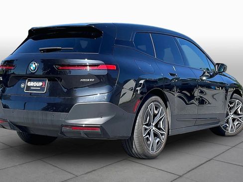 Used 2022 BMW iX xDrive50 w/ Premium Package AWD/4WD image 12