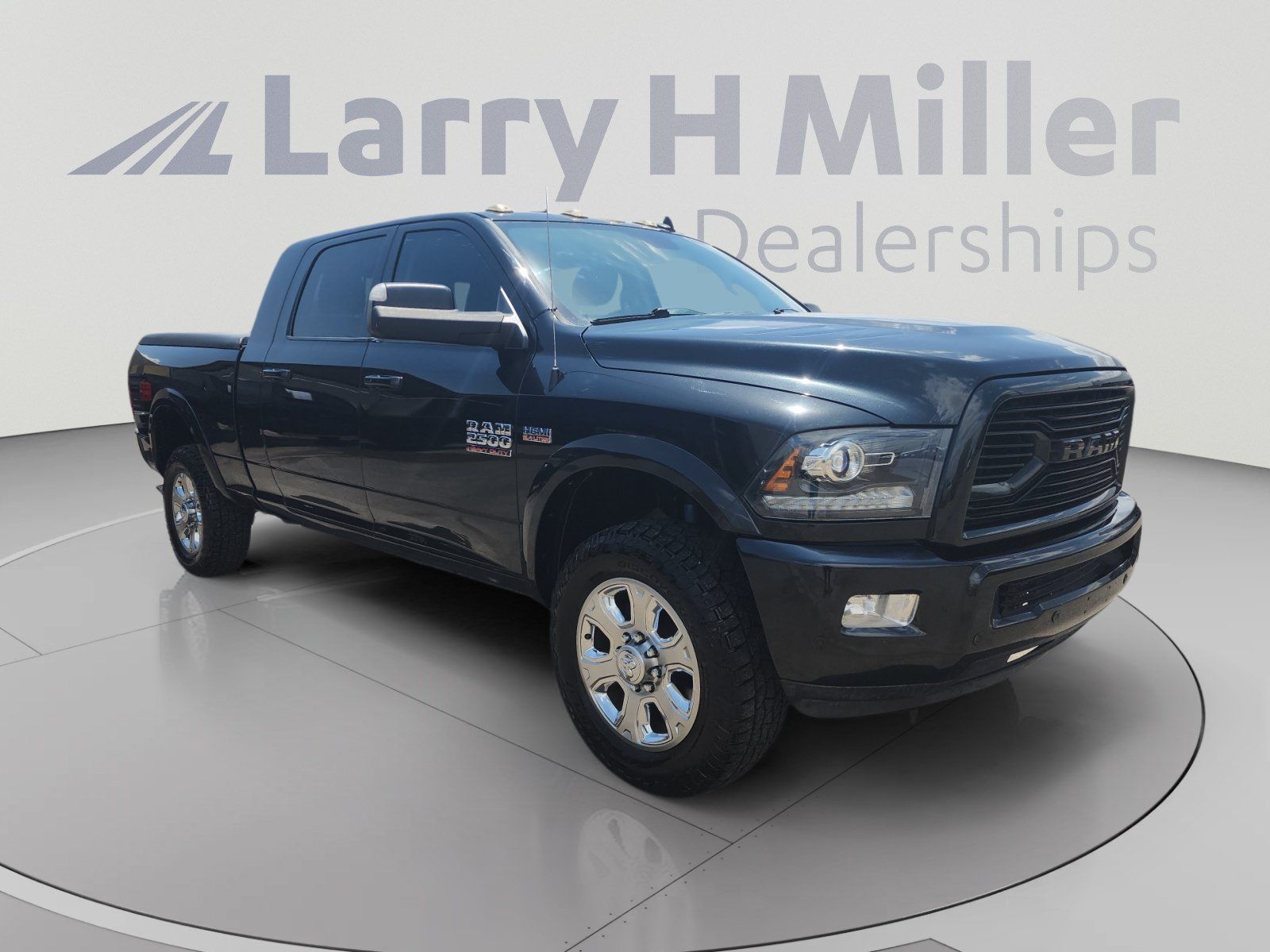 Used 2018 RAM 2500 Laramie w/ Sport Appearance Group AWD/4WD image 7